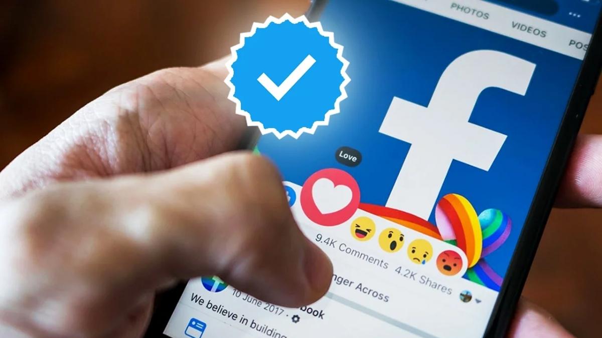 Fanpage tích xannh live ads